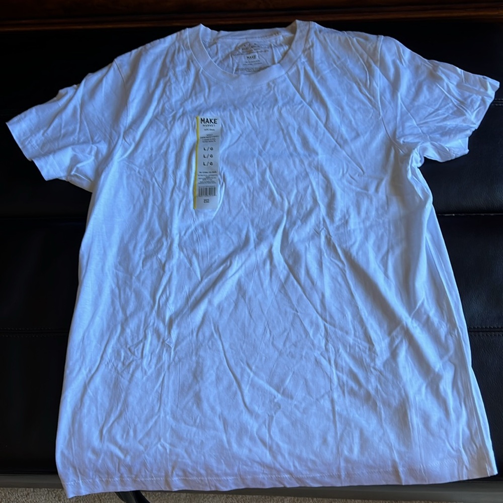 T-Shirt - White Large Crew Neck New With Tags 💯 Cotton Unisex Short Sleeves - Picture 5 of 6